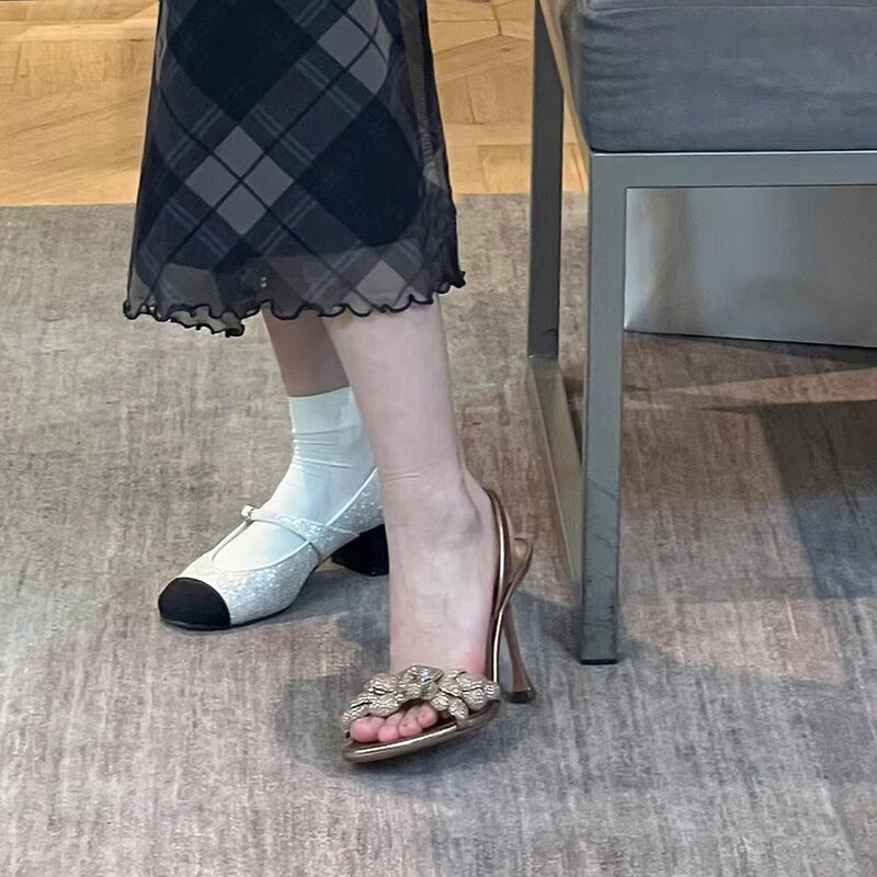 Женские туфли-босоножки на выс – обзор и цена Metallic Heel Sandal