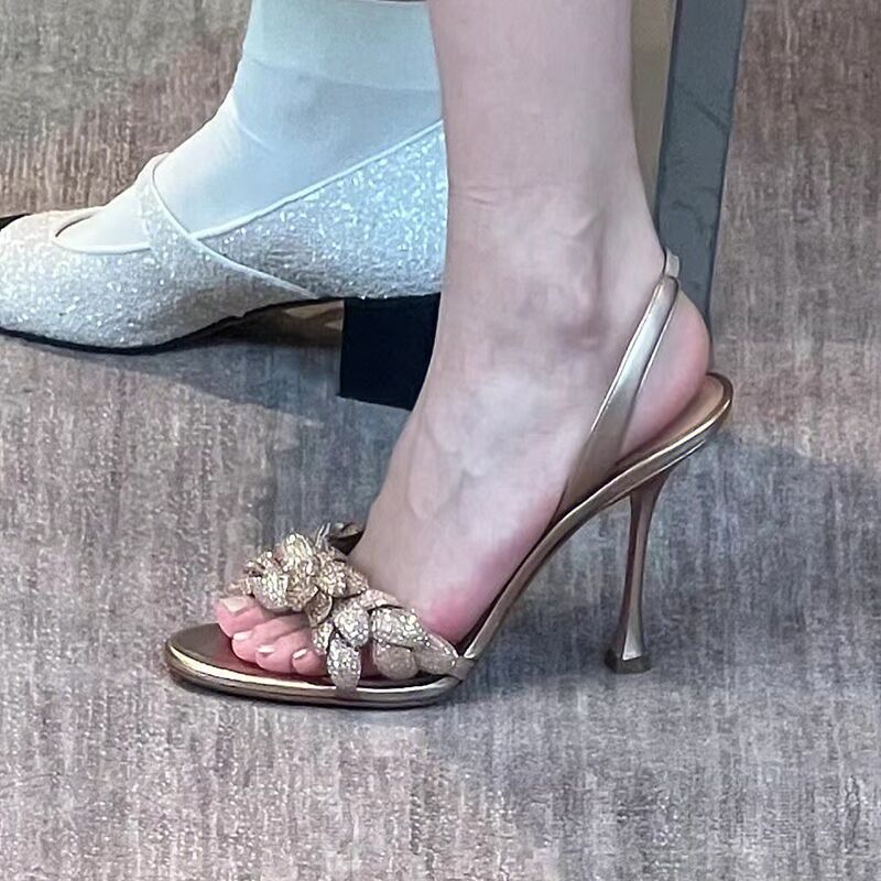 Женские туфли-босоножки на выс – обзор и цена Metallic Heel Sandal